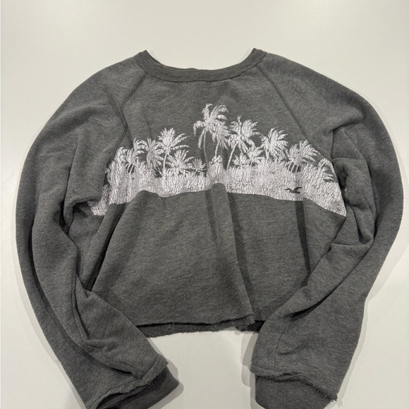 Hollister grey Sweatshirt with White Palm Print crop top soft comfy size S - Picture 4 of 7